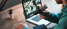 From Traditional Media to Audio: The Shift in News Delivery Methods
